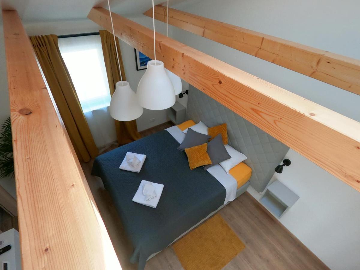 Gavan Room Cres Exterior photo